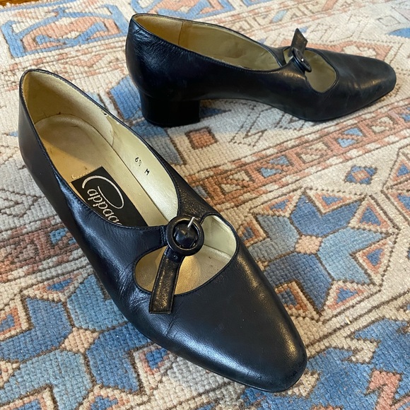 Black leather ballet shoe low heel - Picture 1 of 5